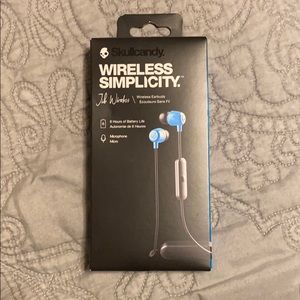 Brand new skull candy wireless headphones